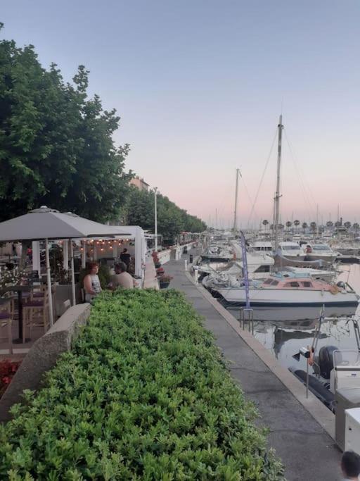 Jolie 2P Au Centre De Golfe-Juan A 2Mn Des Plages Vallauris Buitenkant foto